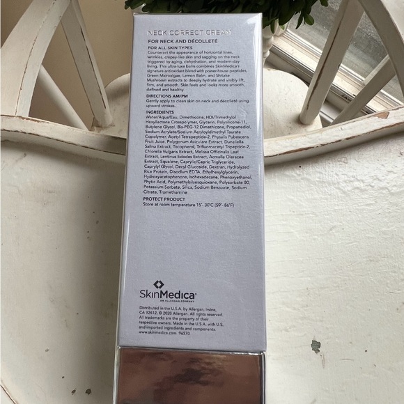 SkinMedica Neck Correct Cream-New in Package - Picture 3 of 9